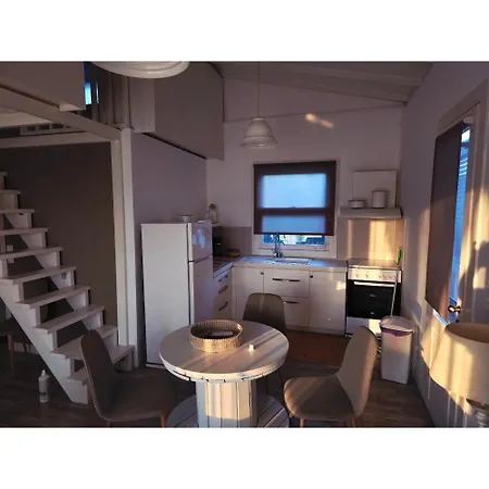 Feriehus Alos *